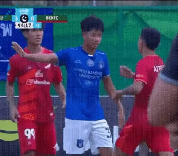 헉짤헉 감탄사가 절로 나오는 짤 태국축구 근황.mp4-1번 이미지