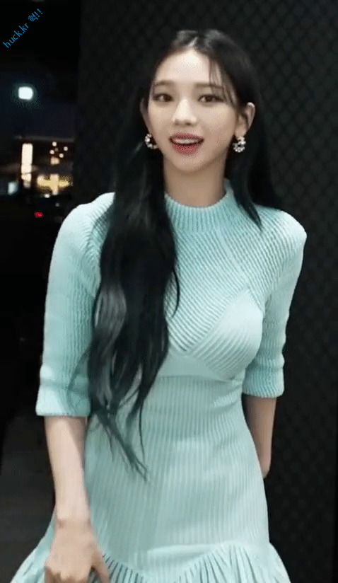 헉짤헉 감탄사가 절로 나오는 짤 은근히 인기 많은 후배 스타일 ㅊㅈ.gif-1번 이미지