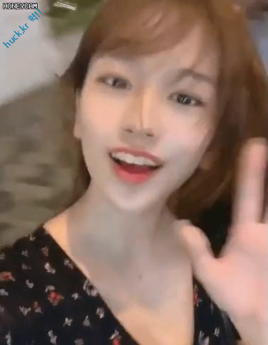 헉짤-헉 감탄사가 절로 나오는 짤 -안유진 남친시점 . GIF-1번 이미지